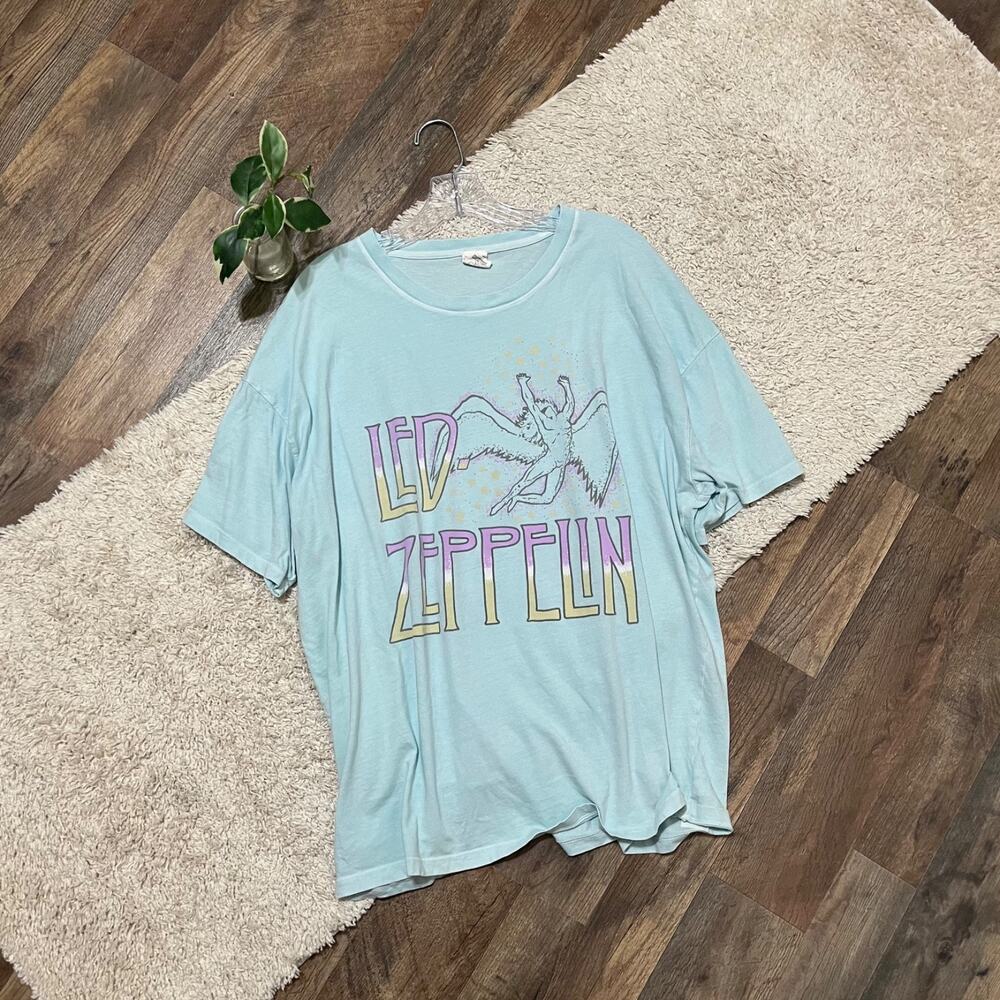 American Eagle Size L/XL Light Blue Oversized Led Zeppelin Graphic Band Tee